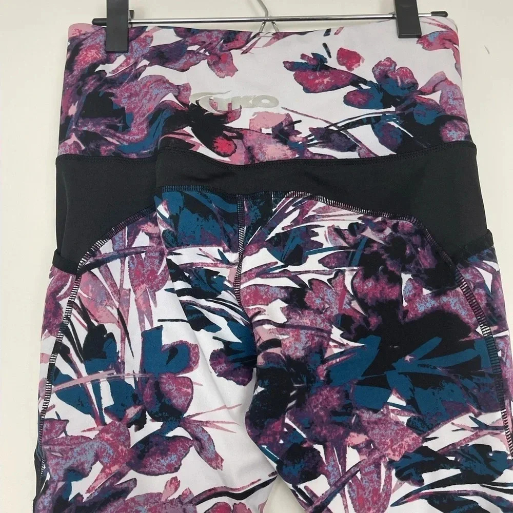 TKO Floral Yoga Exercise Legging Crop Pants - Picture 2 of 12